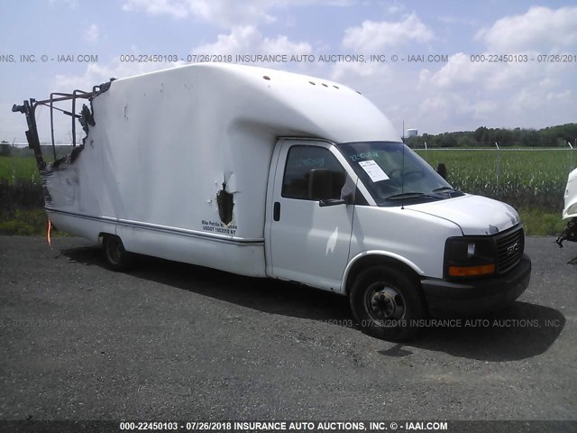 1GDJG31U141156742 - 2004 GMC SAVANA CUTAWAY G3500 WHITE photo 1