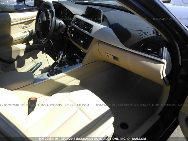 WBA3C3G55FNS75363 - 2015 BMW 320 I/XDRIVE Dunkelbraun Foto 5