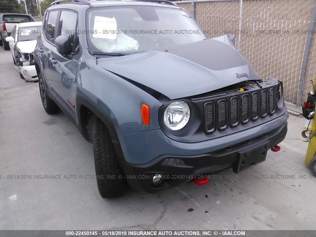 ZACCJBCBXHPE70450 - 2017 JEEP RENEGADE TRAILHAWK Navy photo 1