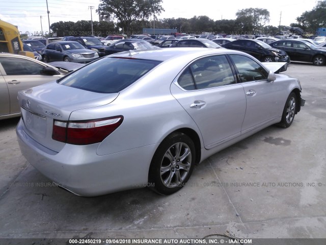 JTHGL46F875006858 - 2007 LEXUS LS 460L GRAY photo 4