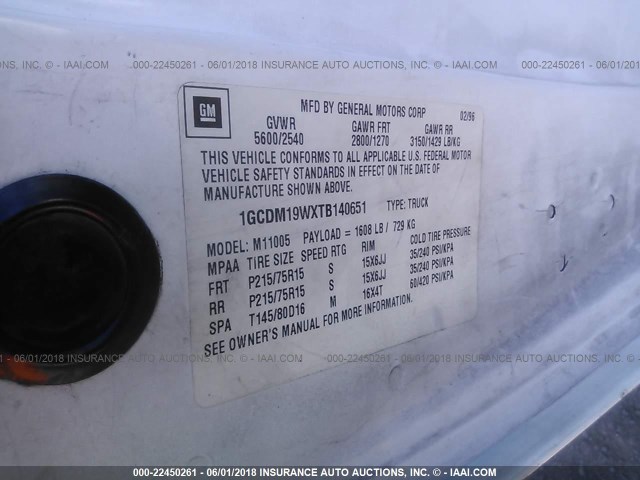 1GCDM19WXTB140651 - 1996 CHEVROLET ASTRO WHITE photo 9