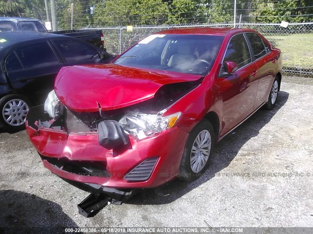 4T1BF1FK3CU542160 - 2012 TOYOTA CAMRY SE/LE/XLE RED photo 2