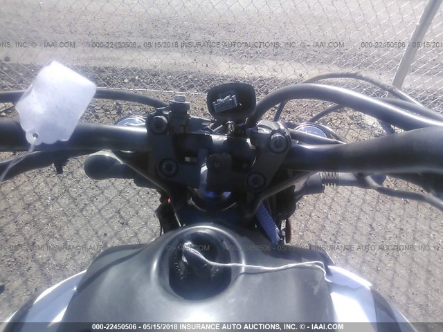 JKAENEA18FDA01732 - 2015 KAWASAKI EN650 A თეთრი ფოტო 7