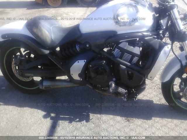 JKAENEA18FDA01732 - 2015 KAWASAKI EN650 A თეთრი ფოტო 8