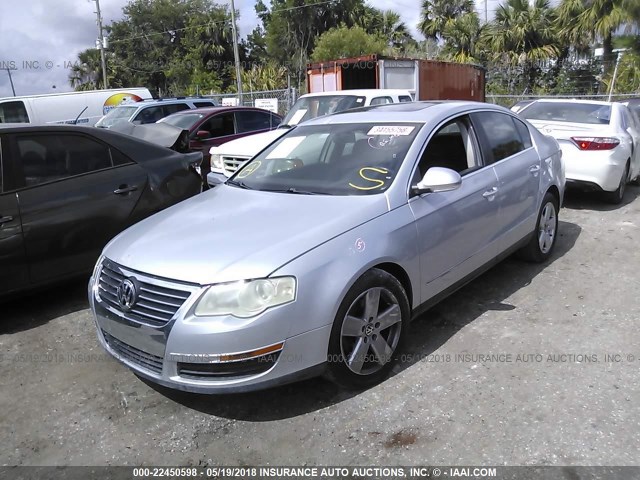 WVWAK73C68P085121 - 2008 VOLKSWAGEN PASSAT KOMFORT SILVER photo 2