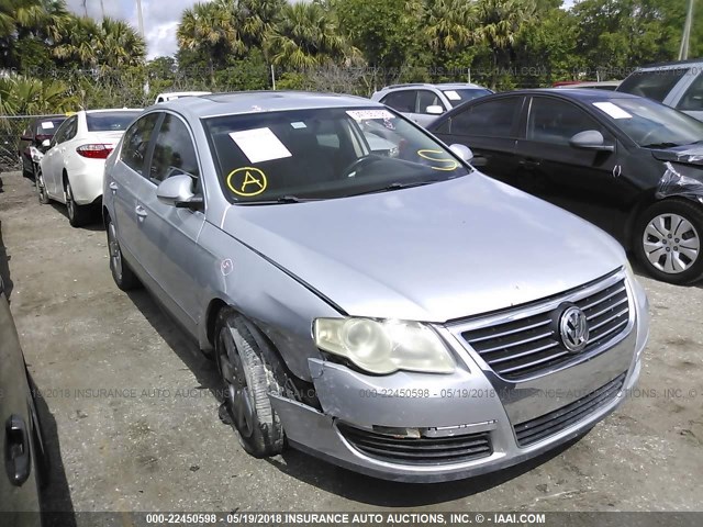 WVWAK73C68P085121 - 2008 VOLKSWAGEN PASSAT KOMFORT SILVER photo 6