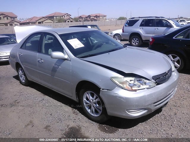 4T1BE30K64U921131 - 2004 TOYOTA CAMRY LE/XLE/SE ვერცხლისფერი ფოტო 1