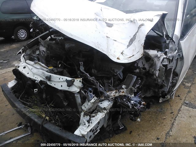 4T1BF1FK3CU522975 - 2012 TOYOTA CAMRY SE/LE/XLE 白色 照片 6