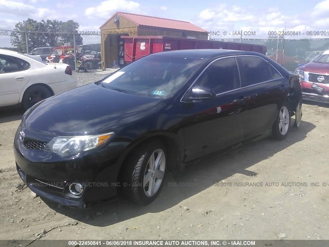 4T1BF1FKXDU700298 - 2013 TOYOTA CAMRY L/SE/LE/XLE 黑色 照片 2