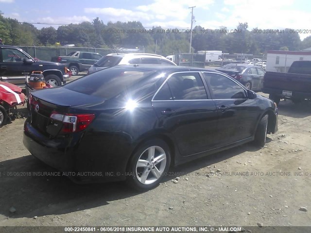 4T1BF1FKXDU700298 - 2013 TOYOTA CAMRY L/SE/LE/XLE 黑色 照片 4
