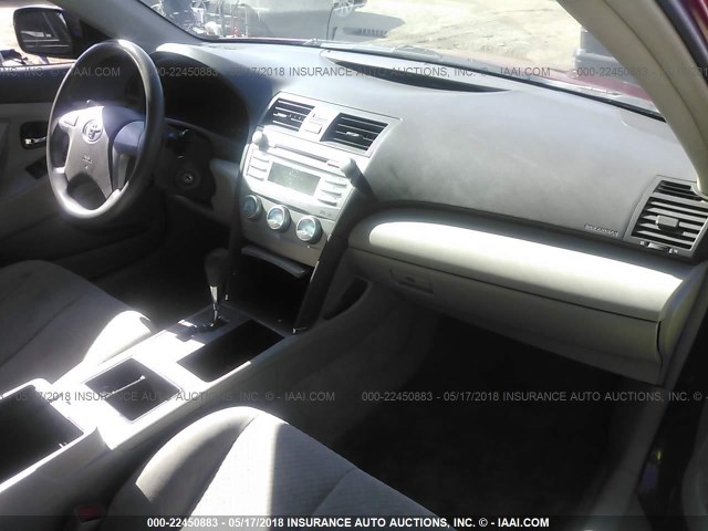 4T1BE46K69U323285 - 2009 TOYOTA CAMRY SE/LE/XLE RED photo 5