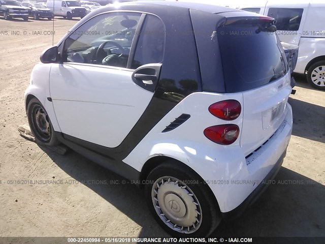 WMEEJ3BA3DK670356 - 2013 SMART FORTWO PURE/PASSION WHITE photo 3