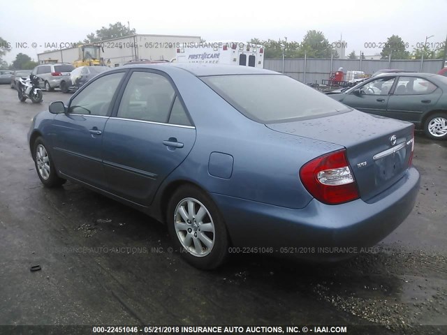 4T1BE30K13U757365 - 2003 TOYOTA CAMRY LE/XLE/SE BLUE photo 3