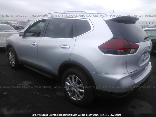 KNMAT2MV2JP559409 - 2018 NISSAN ROGUE S/SV SILVER photo 3