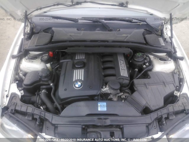 WBAUN13559VH80920 - 2009 BMW 128 I WHITE photo 10