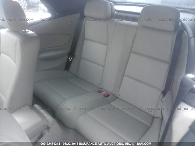 WBAUN13559VH80920 - 2009 BMW 128 I WHITE photo 8