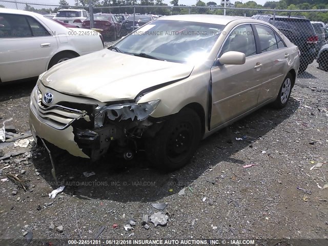 4T1BF3EK7AU031299 - 2010 TOYOTA CAMRY SE/LE/XLE 金色 照片 2