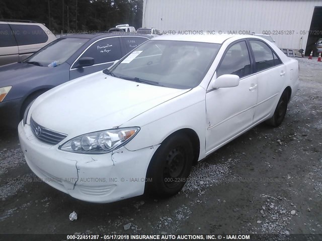4T1BE32K66U680154 - 2006 TOYOTA CAMRY LE/XLE/SE თეთრი ფოტო 2