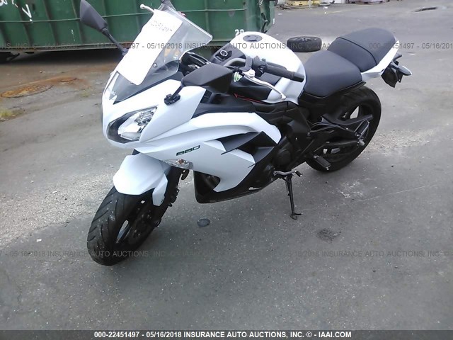 JKAEXEE19FDA19905 - 2015 KAWASAKI EX650 E WHITE photo 2