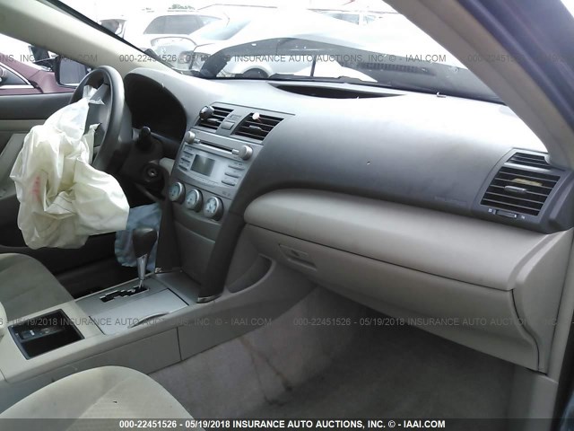 4T1BE46K99U367958 - 2009 TOYOTA CAMRY SE/LE/XLE 灰色 照片 5