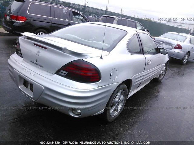 1G2NF12E02C103931 - 2002 PONTIAC GRAND AM SE1 SILVER photo 4