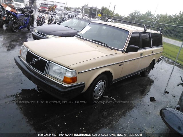 YV1AX8857G1690830 - 1986 VOLVO 245 DL/GL CREAM photo 2