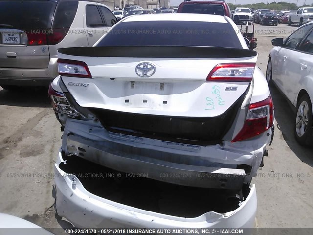 4T1BF1FK4EU806926 - 2014 TOYOTA CAMRY L/SE/LE/XLE 白色 照片 6