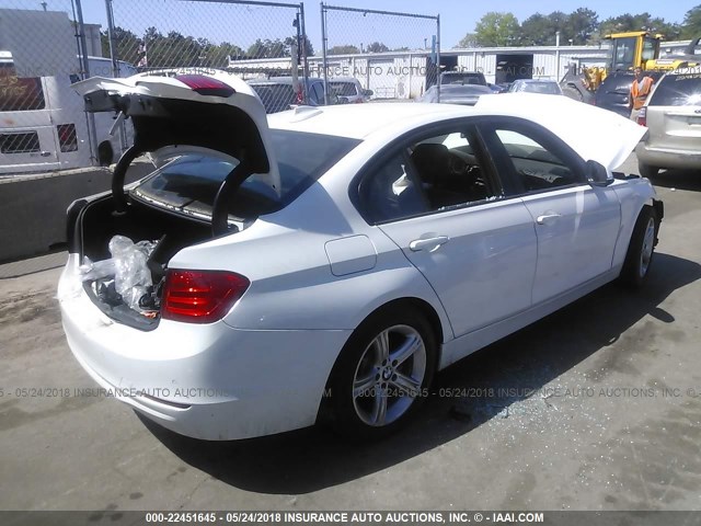 WBA3C3G55FNS75749 - 2015 BMW 320 I/XDRIVE WHITE photo 4