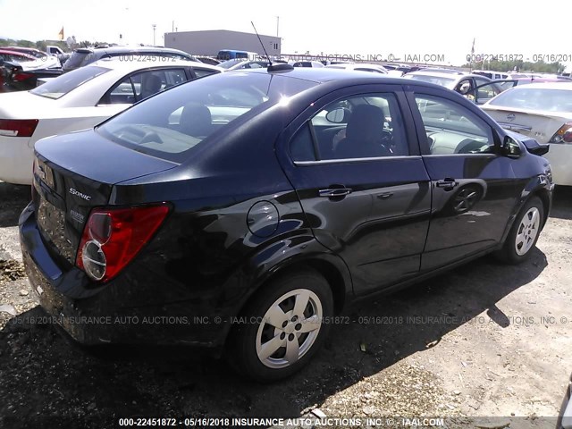 1G1JB5SH9F4102860 - 2015 CHEVROLET SONIC LS 黑色 照片 4