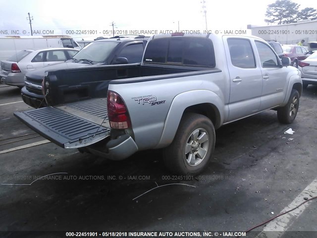 3TMJU62N56M024711 - 2006 TOYOTA TACOMA DOUBLE CAB PRERUNNER SILVER photo 4