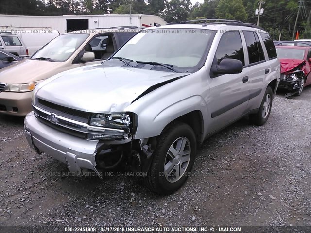 1GNDT13S152341017 - 2005 CHEVROLET TRAILBLAZER LS/LT SILVER photo 2