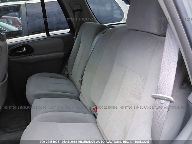 1GNDT13S152341017 - 2005 CHEVROLET TRAILBLAZER LS/LT SILVER photo 8