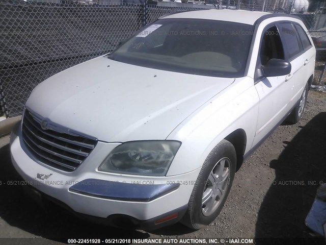 2C8GF68424R637988 - 2004 CHRYSLER PACIFICA WHITE photo 2