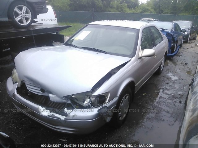 4T1BG22K3XU922016 - 1999 TOYOTA CAMRY CE/LE/XLE BEIGE photo 2