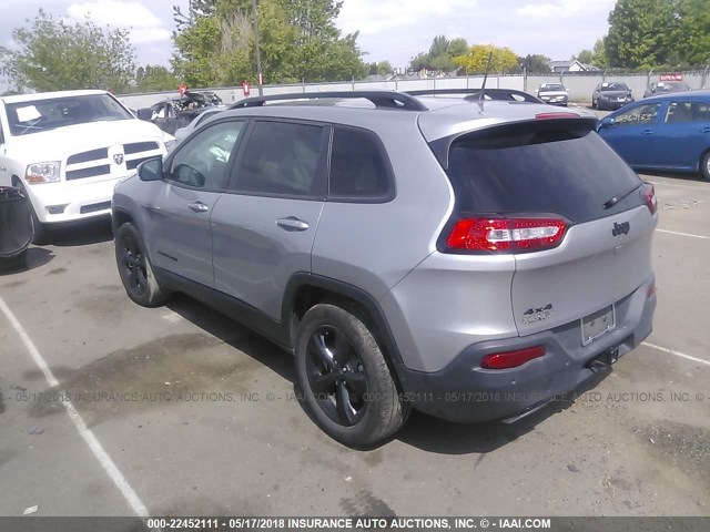 1C4PJMCS5GW178901 - 2016 JEEP CHEROKEE LATITUDE SILVER photo 3