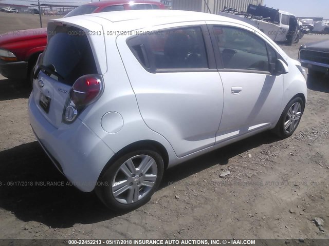 KL8CD6S97EC552321 - 2014 CHEVROLET SPARK 1LT WHITE photo 4