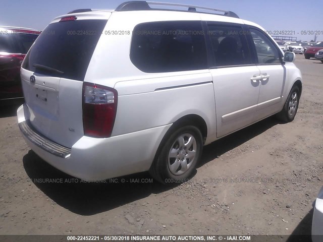 KNDMB233X86212698 - 2008 KIA SEDONA EX/LX WHITE photo 4