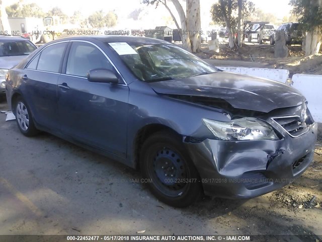 4T4BF3EKXBR118735 - 2011 TOYOTA CAMRY SE/LE/XLE ნაცრისფერი ფოტო 1