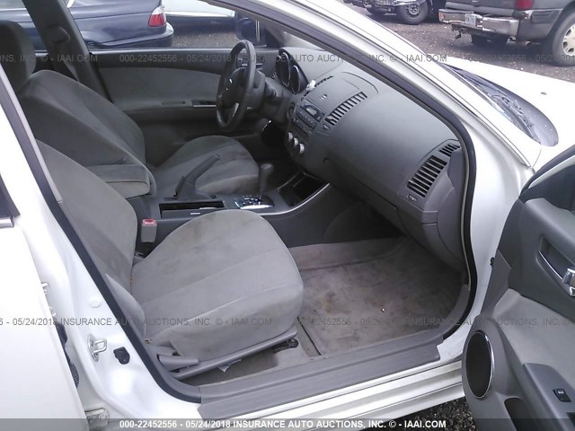 1N4BL11DX6N361650 - 2006 NISSAN ALTIMA SE/SL/SE-R WHITE photo 5