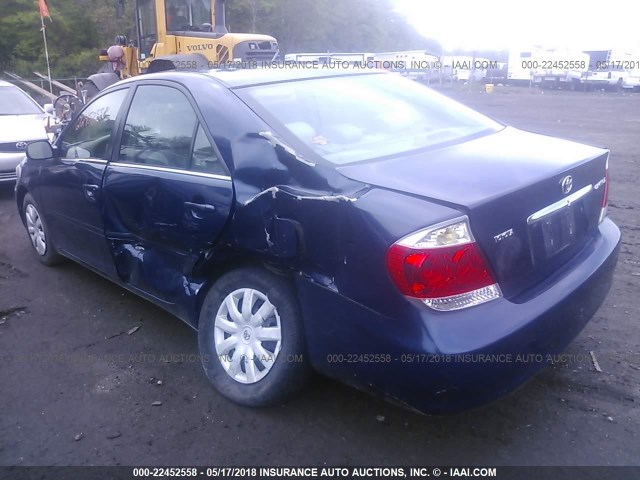 4T1BE32K45U412878 - 2005 TOYOTA CAMRY LE/XLE/SE ლურჯი ფოტო 3