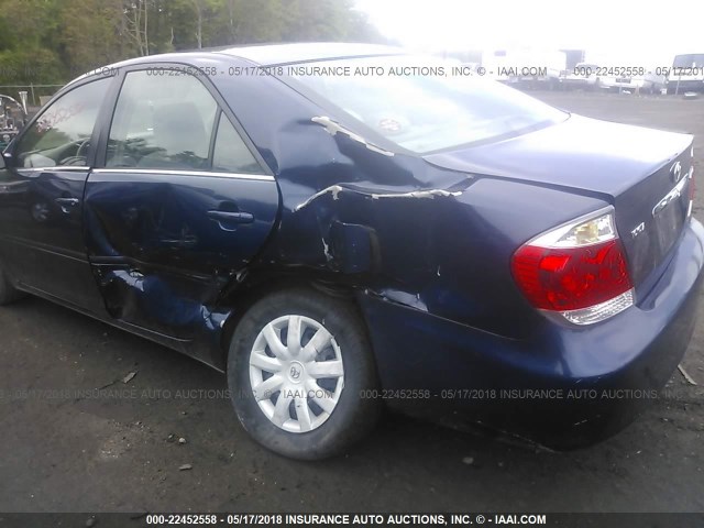4T1BE32K45U412878 - 2005 TOYOTA CAMRY LE/XLE/SE ლურჯი ფოტო 6