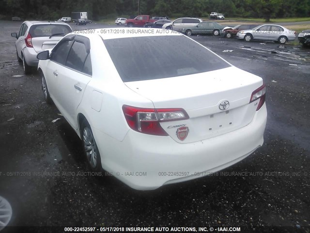 4T1BF1FK1CU194410 - 2012 TOYOTA CAMRY SE/LE/XLE თეთრი ფოტო 3