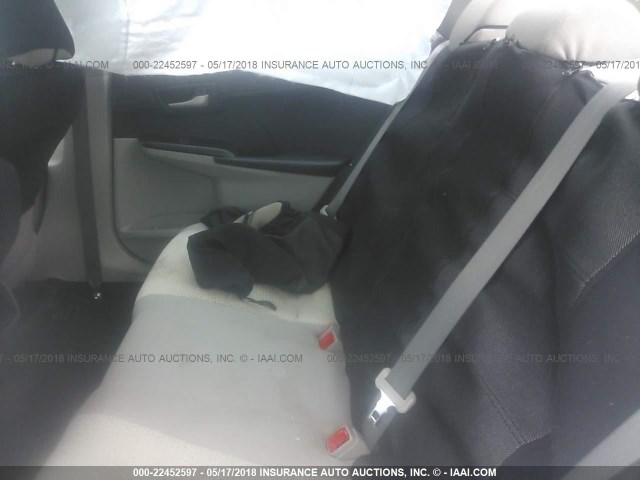 4T1BF1FK1CU194410 - 2012 TOYOTA CAMRY SE/LE/XLE თეთრი ფოტო 8