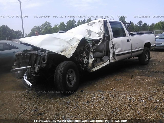 1GTHC33R5YF438348 - 2000 GMC SIERRA C3500 WHITE photo 2