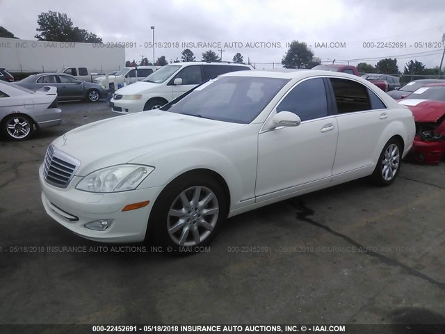 WDDNG86X17A140430 - 2007 MERCEDES-BENZ S 550 4MATIC WHITE photo 2