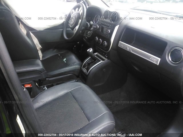 1C4NJDEB5FD259332 - 2015 JEEP COMPASS LATITUDE 黑色 照片 5