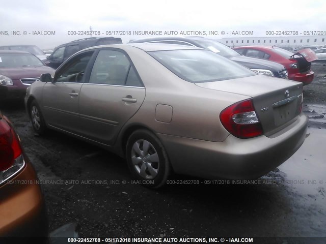4T1BE32K52U072961 - 2002 TOYOTA CAMRY LE/XLE/SE 金色 照片 3