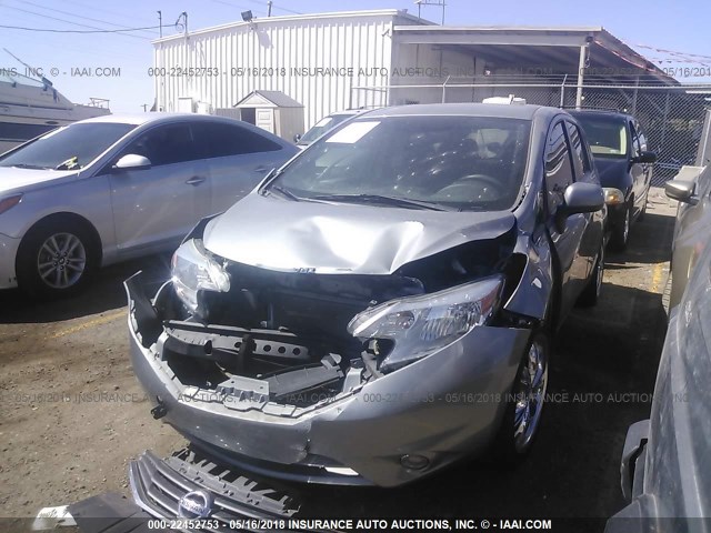 3N1CE2CP9EL392766 - 2014 NISSAN VERSA NOTE S/S PLUS/SV/SL SILVER photo 2
