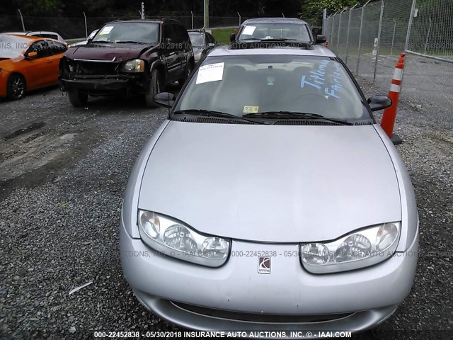 1G8ZP12822Z186256 - 2002 SATURN SC1 SILVER photo 6