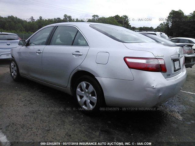 4T1BE46K97U555926 - 2007 TOYOTA CAMRY NEW GENERAT CE/LE/XLE/SE SILVER photo 3